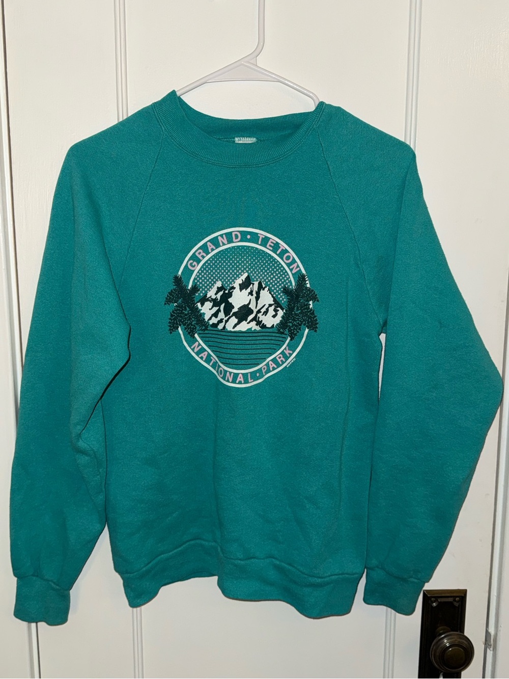 Vintage 80s Grand Teton National Park  Jerzees by Russell crewneck sweatshirt